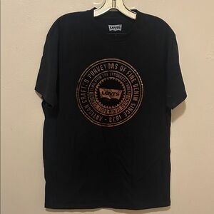 Levi's Black and Orange Short Sleeve Tee